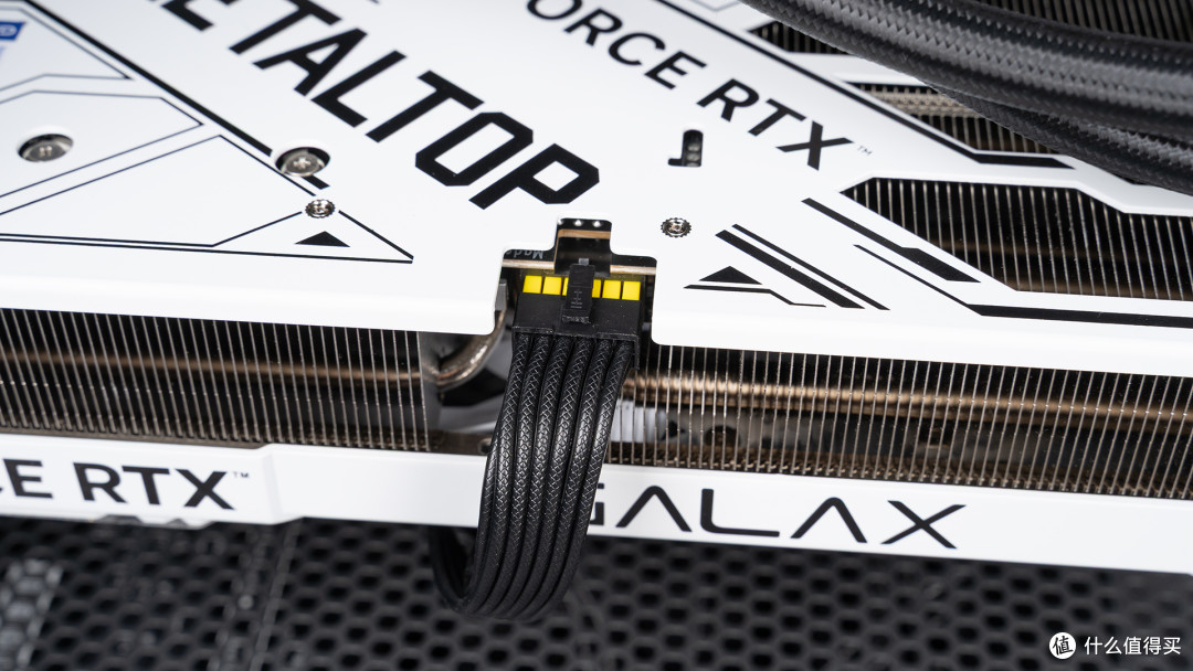 微星PRO MAX 1000P电源:双白金+日系电容+十年保,600块用料真狠