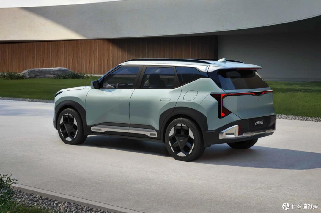 起亚全新赛图斯售7.99‑11.99万 标配8295P芯片