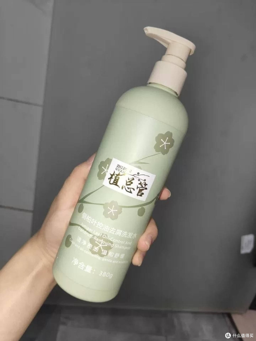 ​记者出镜前最怕头顶翻车，换过十几款还是没救？两年试下来