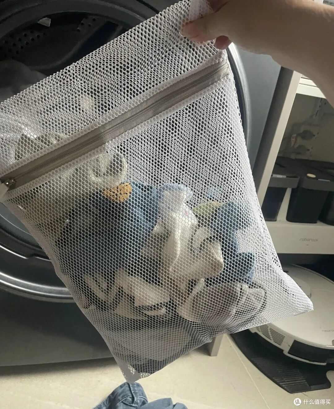 被网友「洗衣袋用法」惊呆了，以为只能洗衣服，没想到用途这么广