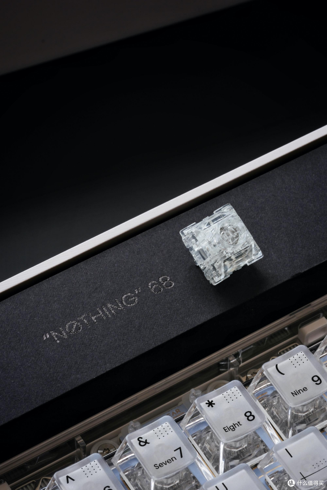 谁说磁轴只能拼参数?VELOTA NOTHING 68 半透外观兼具颜值与实力
