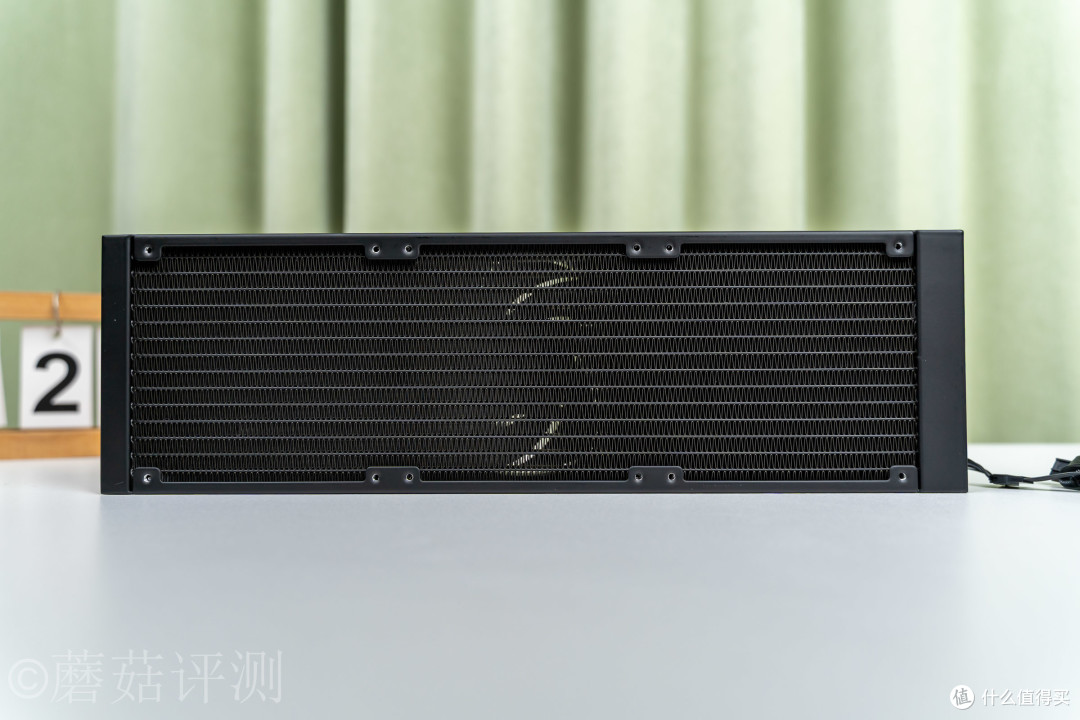 双屏新玩法,高颜值又能打!超频三双境 DX360Pro ARGB水冷 评测