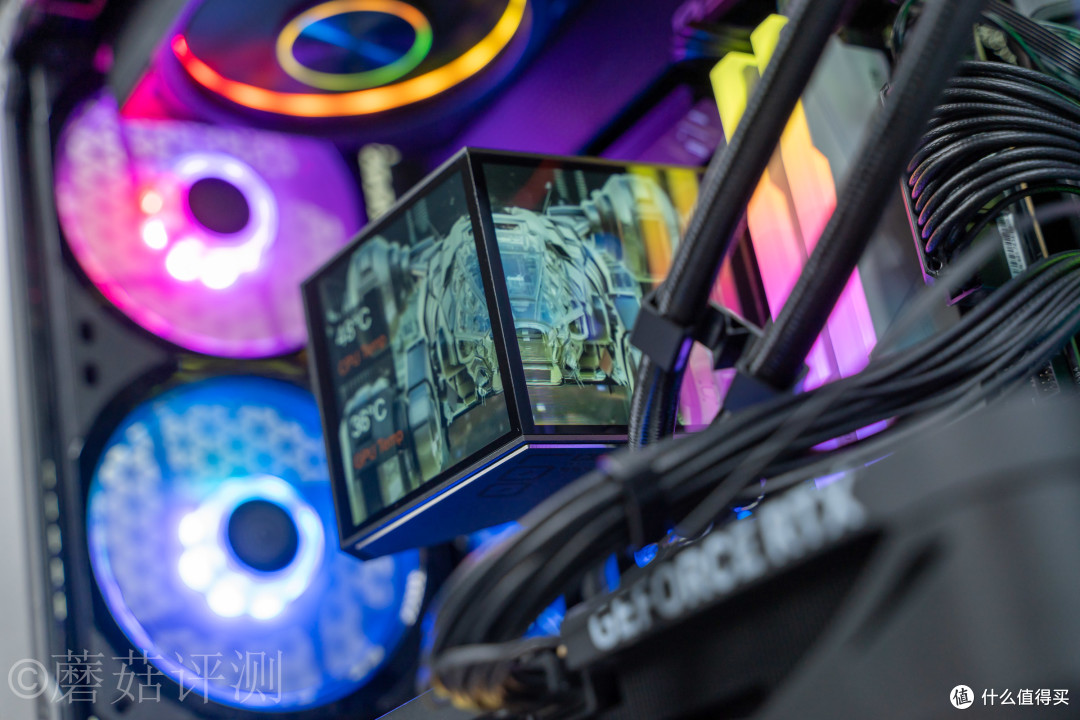双屏新玩法,高颜值又能打!超频三双境 DX360Pro ARGB水冷 评测