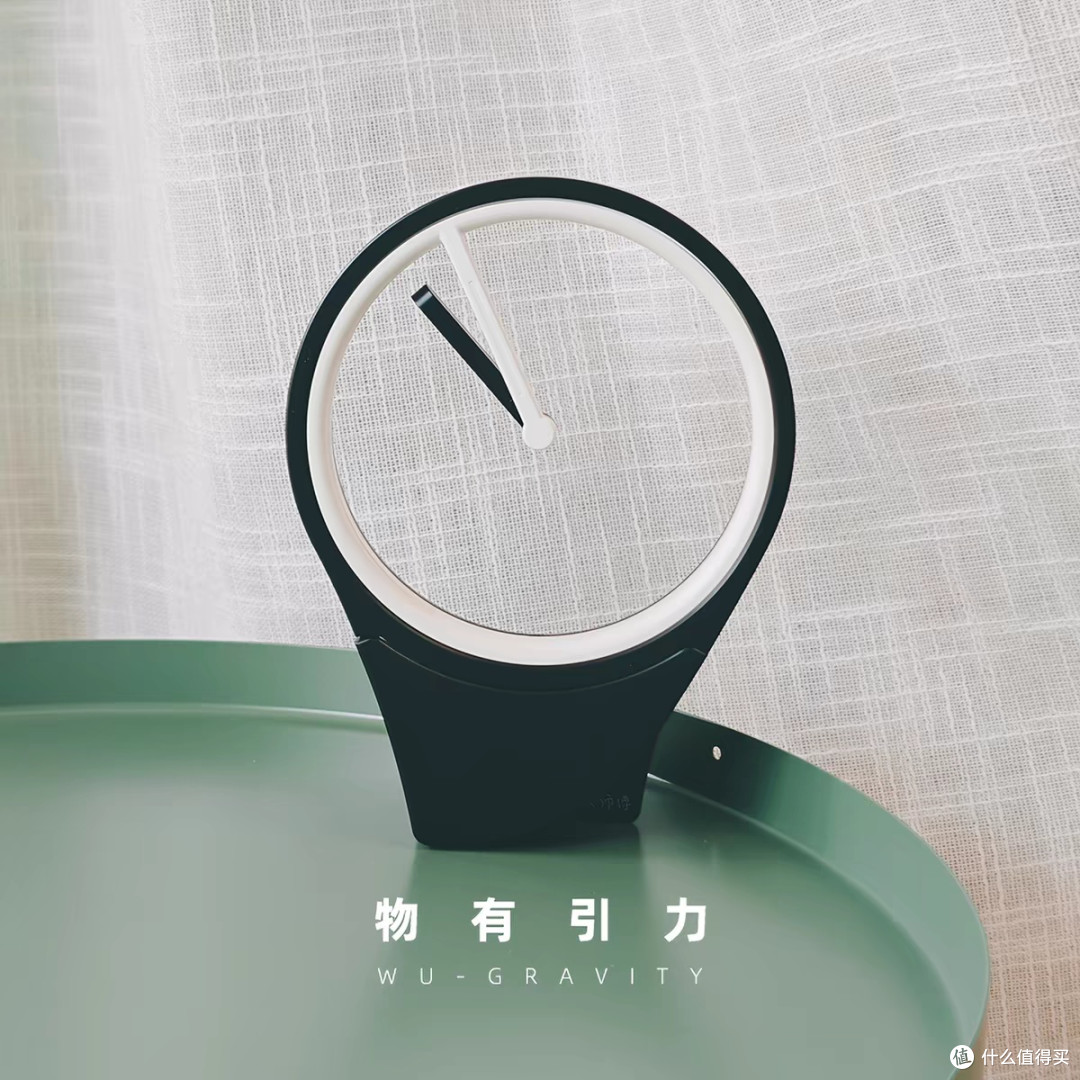 悬浮时钟提升桌面质感