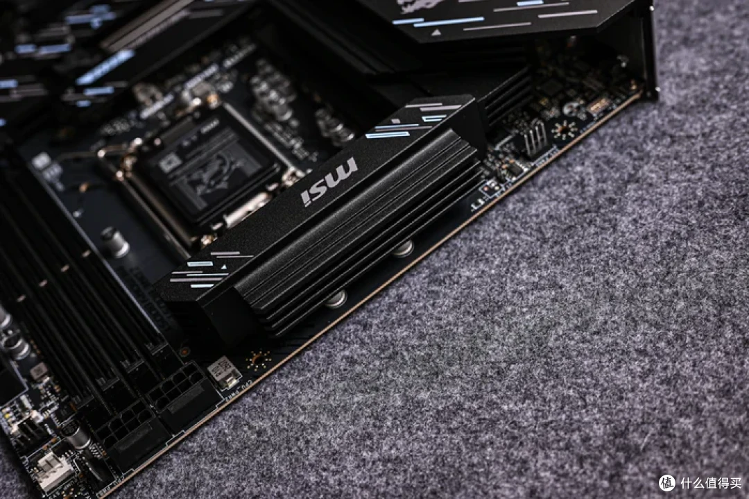最务实的酷睿Ultra座驾——微星Z890 GAMING PLUS WIFI6E开箱简测