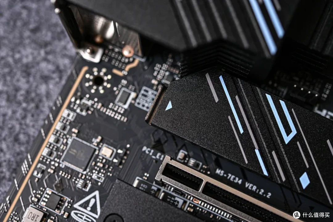 最务实的酷睿Ultra座驾——微星Z890 GAMING PLUS WIFI6E开箱简测
