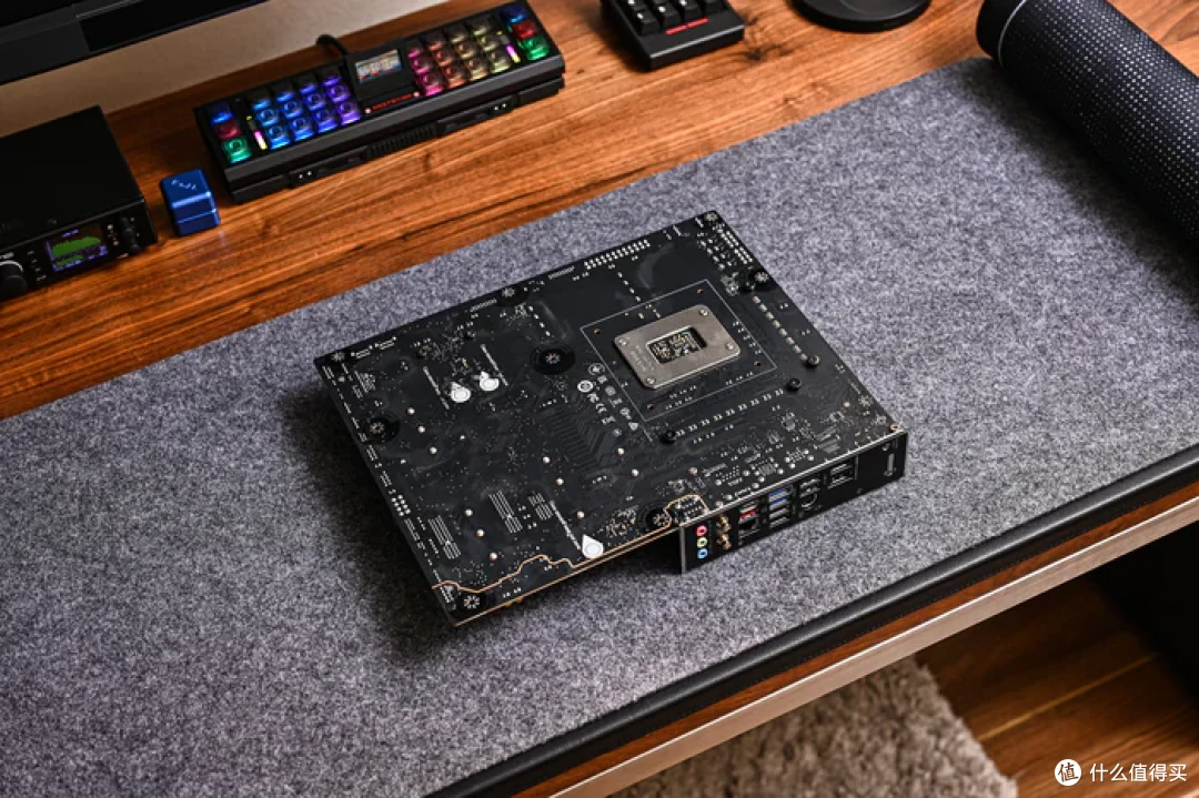 最务实的酷睿Ultra座驾——微星Z890 GAMING PLUS WIFI6E开箱简测