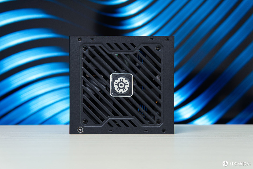 乔思伯X400CG+冰立方AK700 VC+安耐美金竞蝠GM850W装机展示
