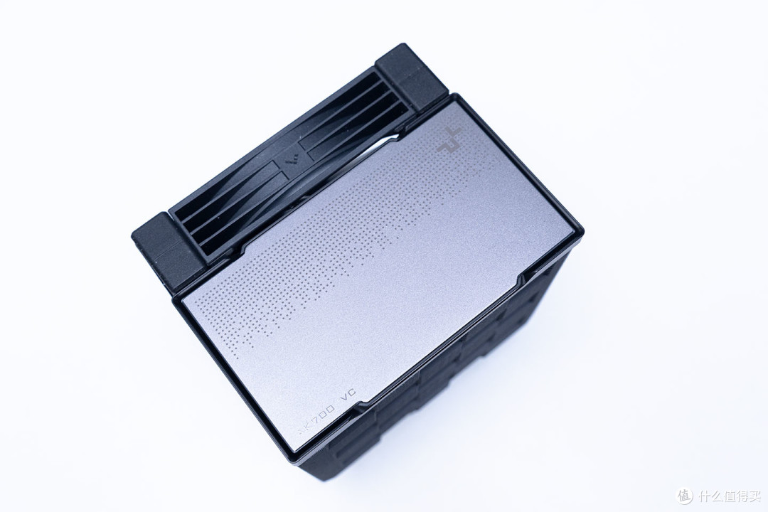 乔思伯X400CG+冰立方AK700 VC+安耐美金竞蝠GM850W装机展示