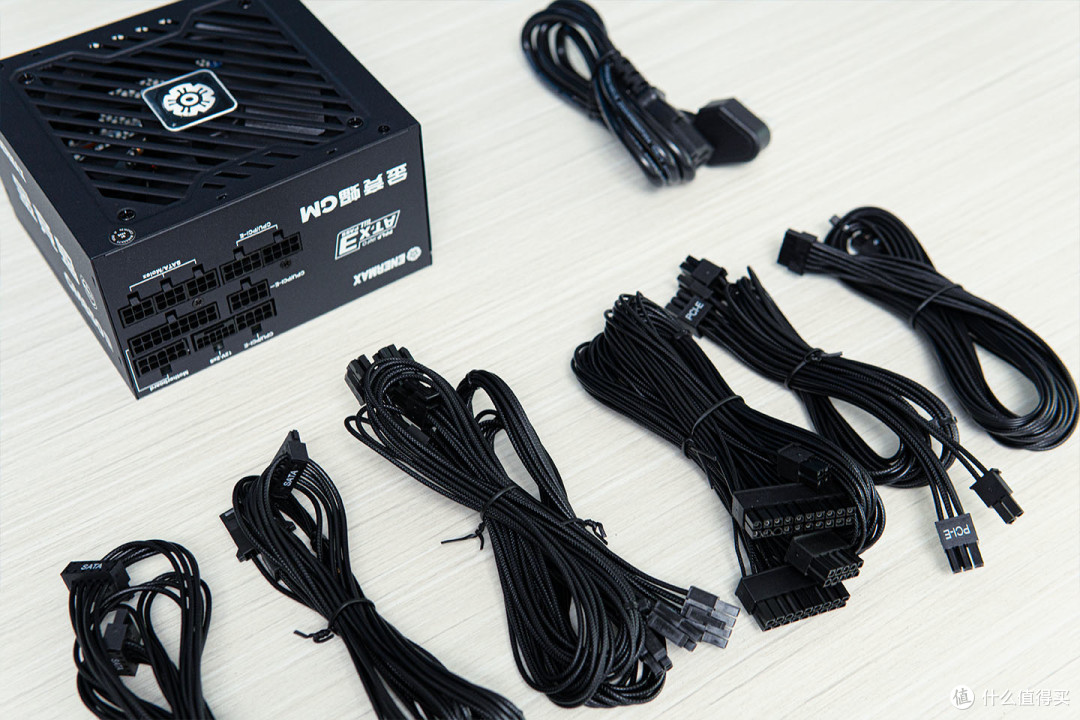 乔思伯X400CG+冰立方AK700 VC+安耐美金竞蝠GM850W装机展示