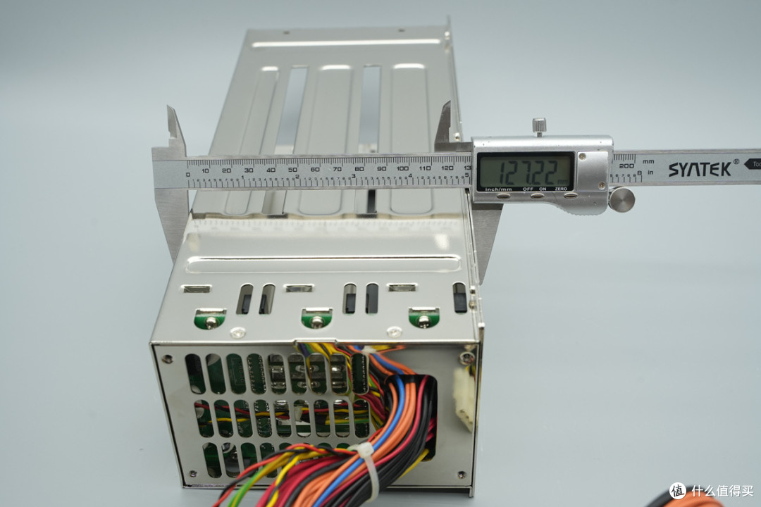 支持2+1冗余热插拔,3Y POWER电源笼拆解