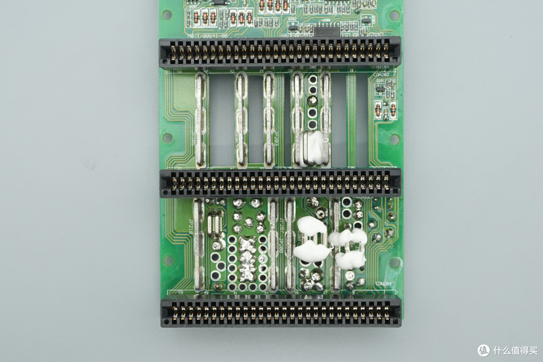 支持2+1冗余热插拔,3Y POWER电源笼拆解