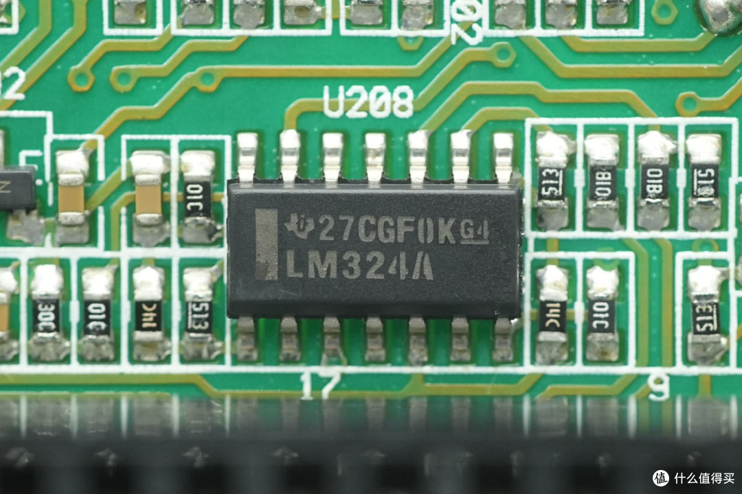 支持2+1冗余热插拔,3Y POWER电源笼拆解