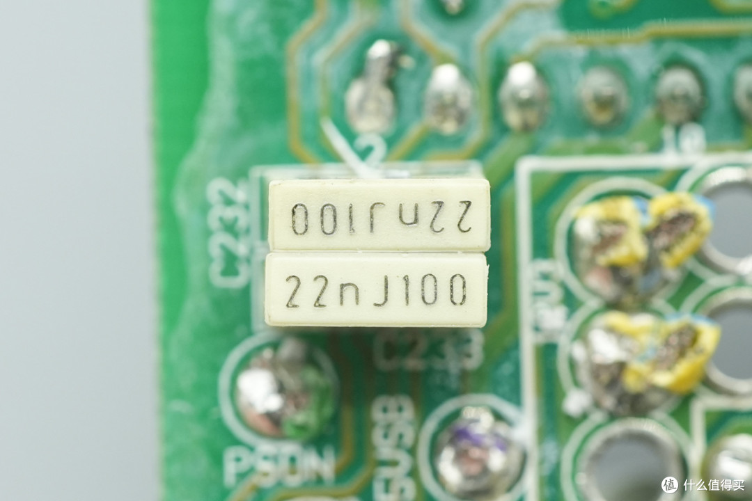 支持2+1冗余热插拔,3Y POWER电源笼拆解