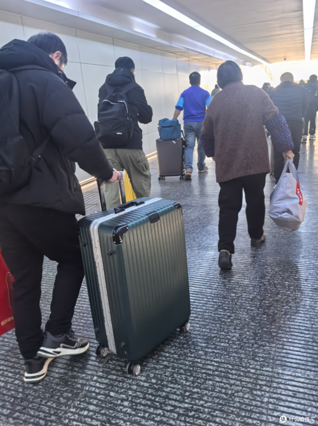 迎接国庆小长假!一款靠谱行李箱,提升整个旅途幸福感