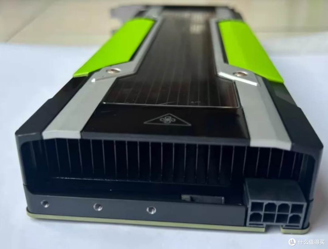 348元Tesla M60 16G运算卡:会亮的墓碑还是香?