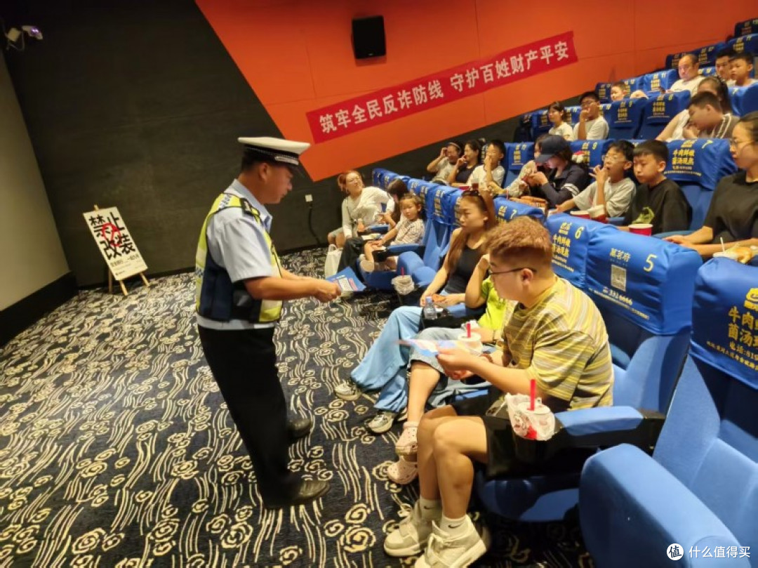 交警讲交通、消防讲安全，九号电动车安全宣传走进河南焦作影院