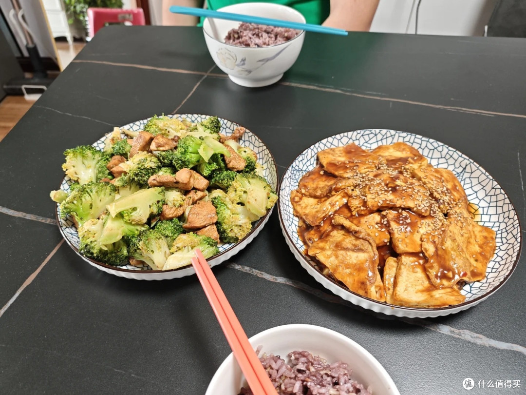 守住钱袋子,全职主妇省钱日记|预算只剩 90 元,三口之家撑一周