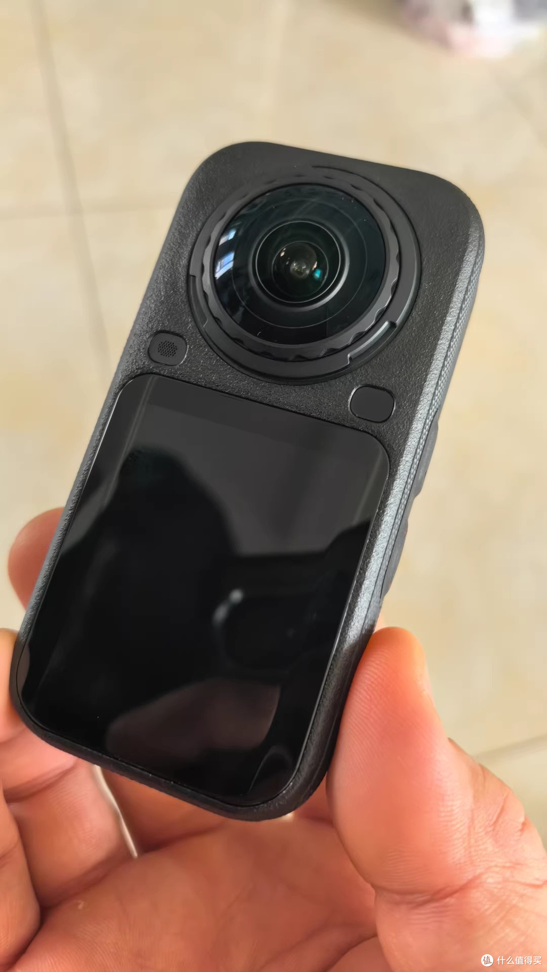 8K 全景猛兽出笼:影石 X6 把我包里的三台相机都"裁"了