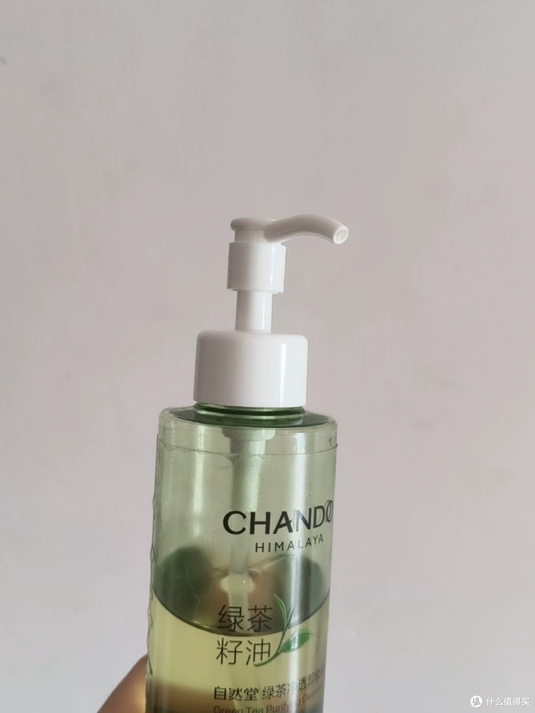 第一次买卸妆油别慌：绿茶卸妆油四步使用分享