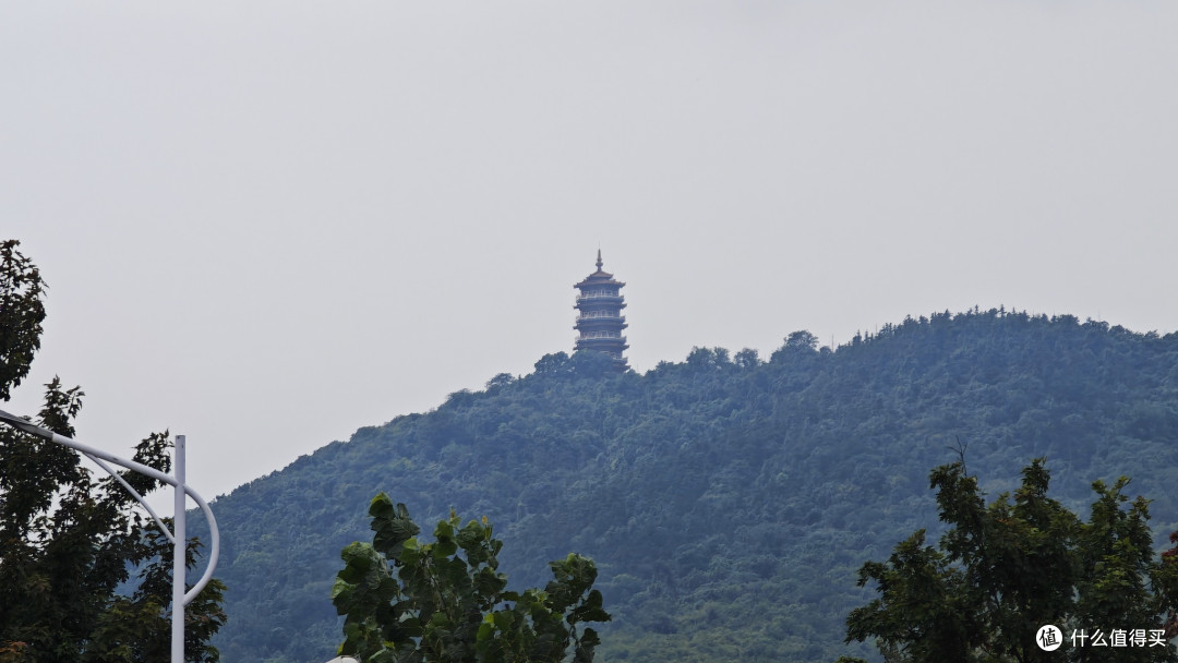 踏千年城墙忆烽火，入古隆中拜卧龙，这才是襄阳的正确打开方式。