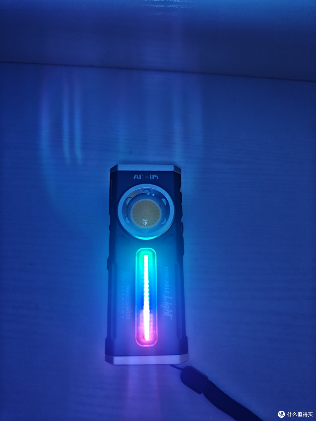 露营日用双在线!宇穹AC05多功能手电筒小巧巨能打