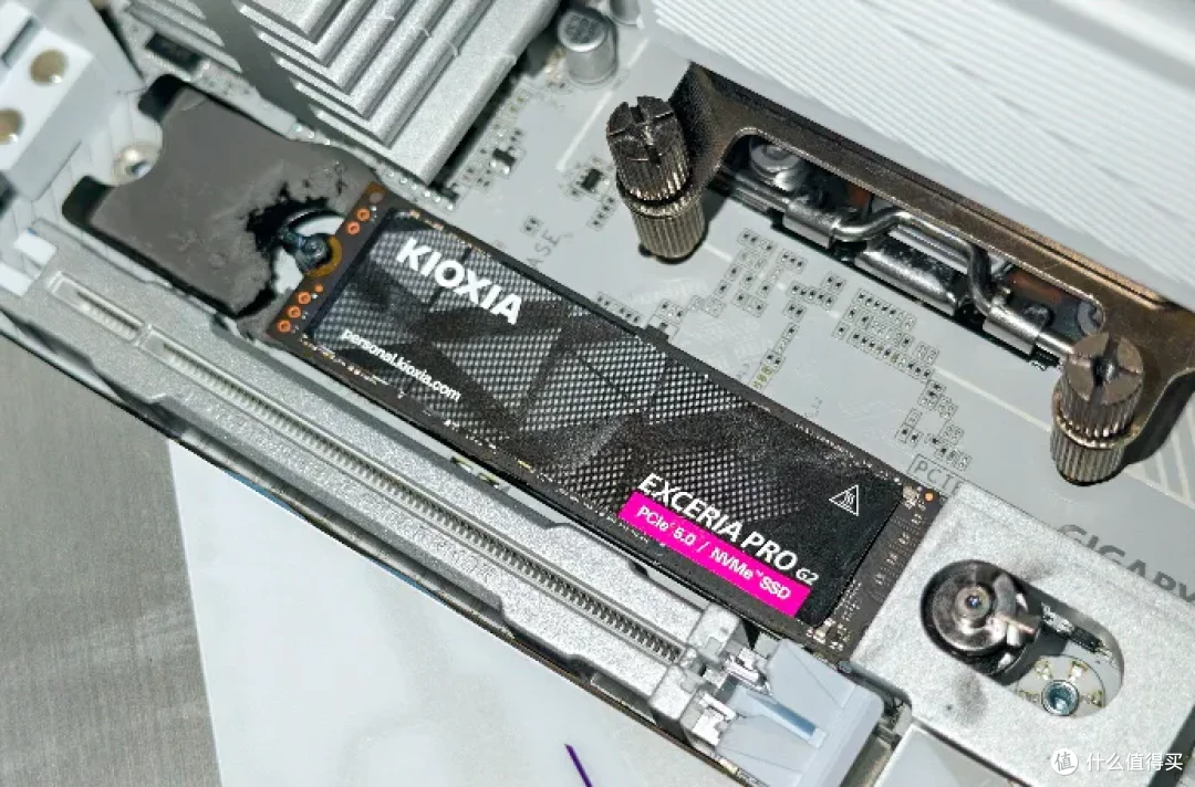 夯爆还是拉完?铠侠VE10 2TB PCIe5.0固态硬盘用了半个月,深聊聊