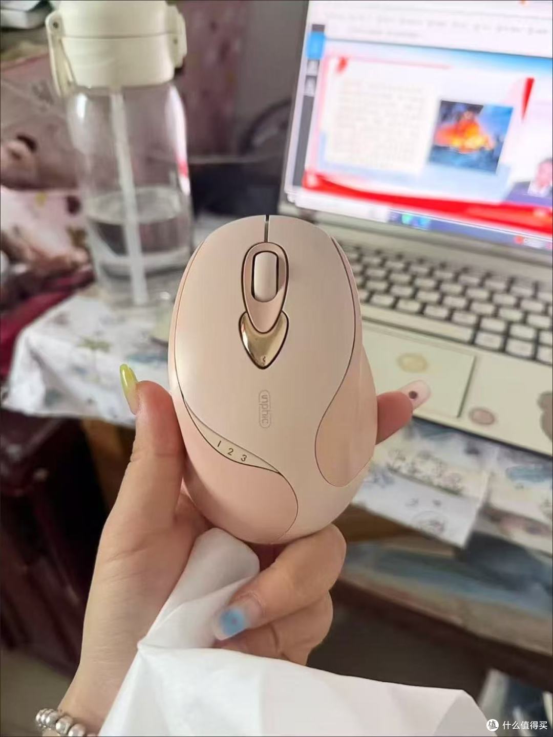 工位颜值担当｜英菲克 M8 双模鼠标💻