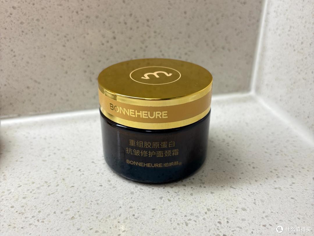 脸颈一把抓!伯纳赫这款面颈霜,懒人护肤真的爱了