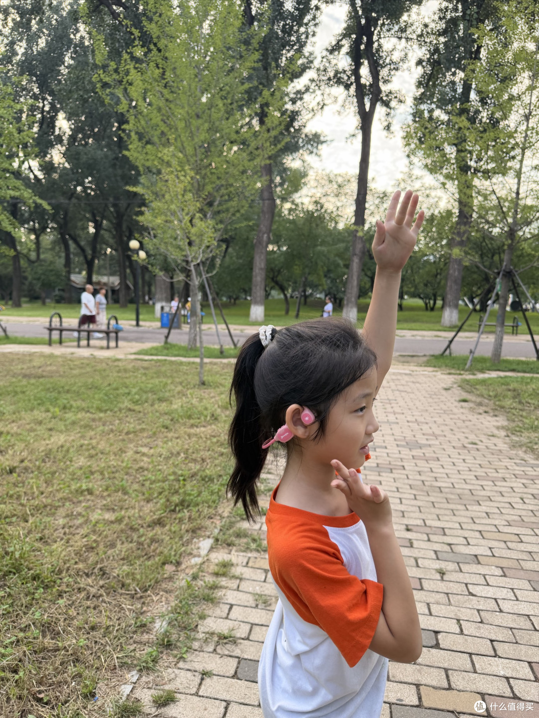 从"戴半小时起红疹"到"3小时干干净净":这款耳机到底什么来头?