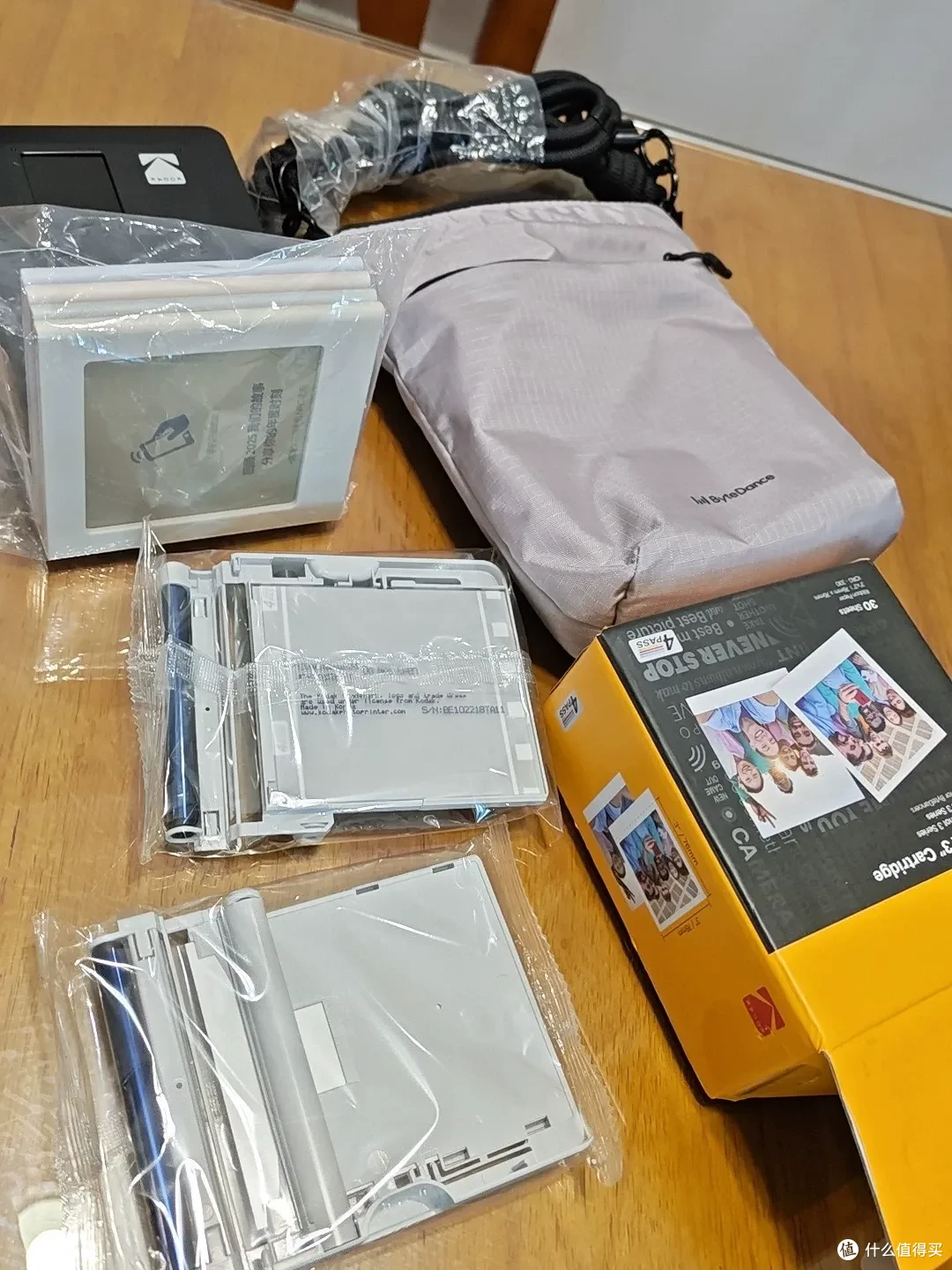 拼夕夕单相机卖497,二手鱼塘全套礼盒的柯达拍立得卖360元