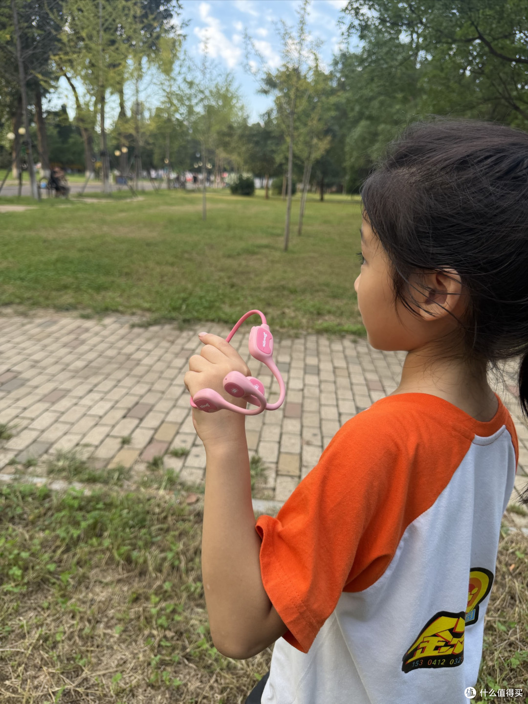 从"戴半小时起红疹"到"3小时干干净净":这款耳机到底什么来头?