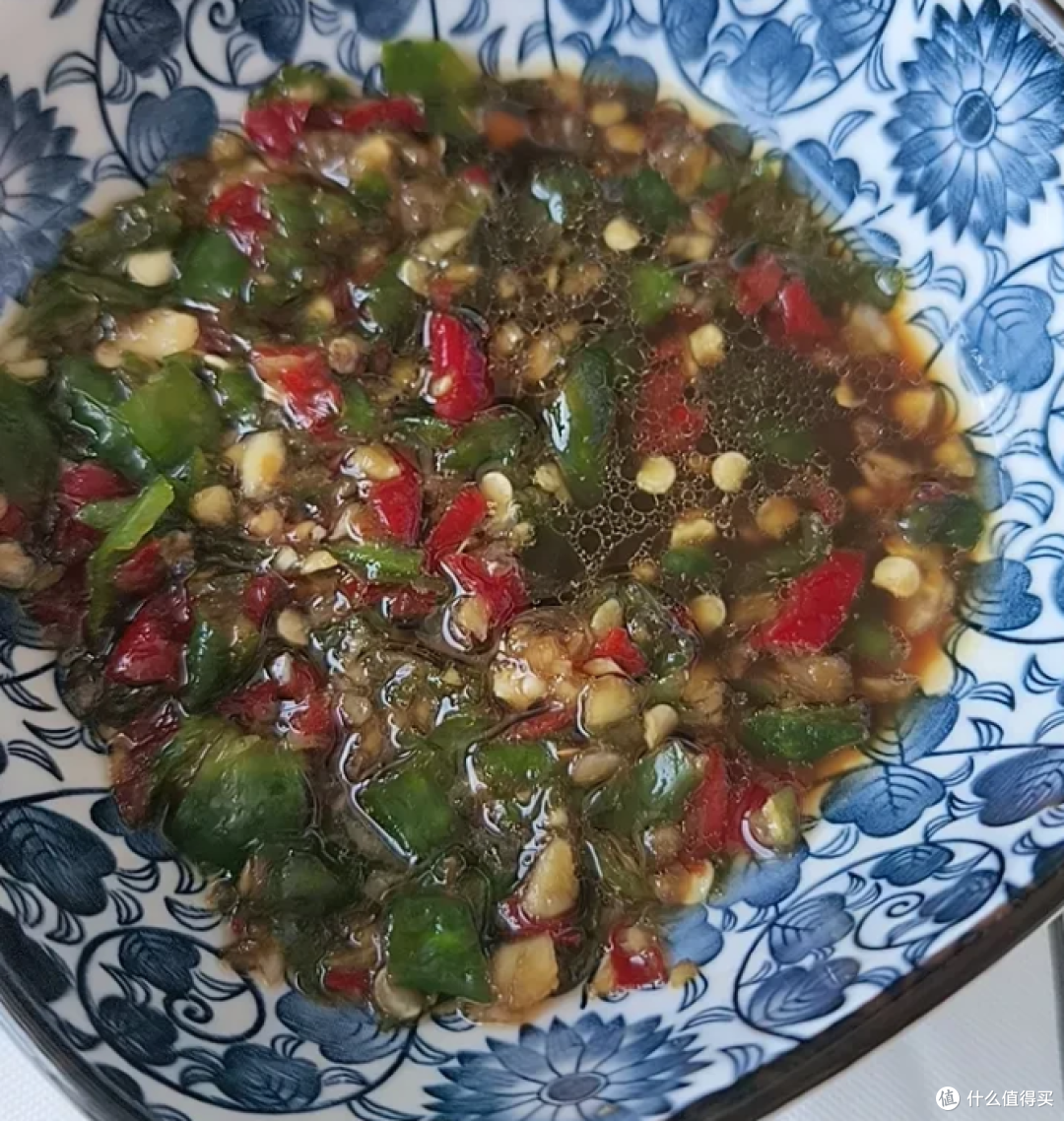 蒸菜好不好吃，全在这一臼子蒜泥里