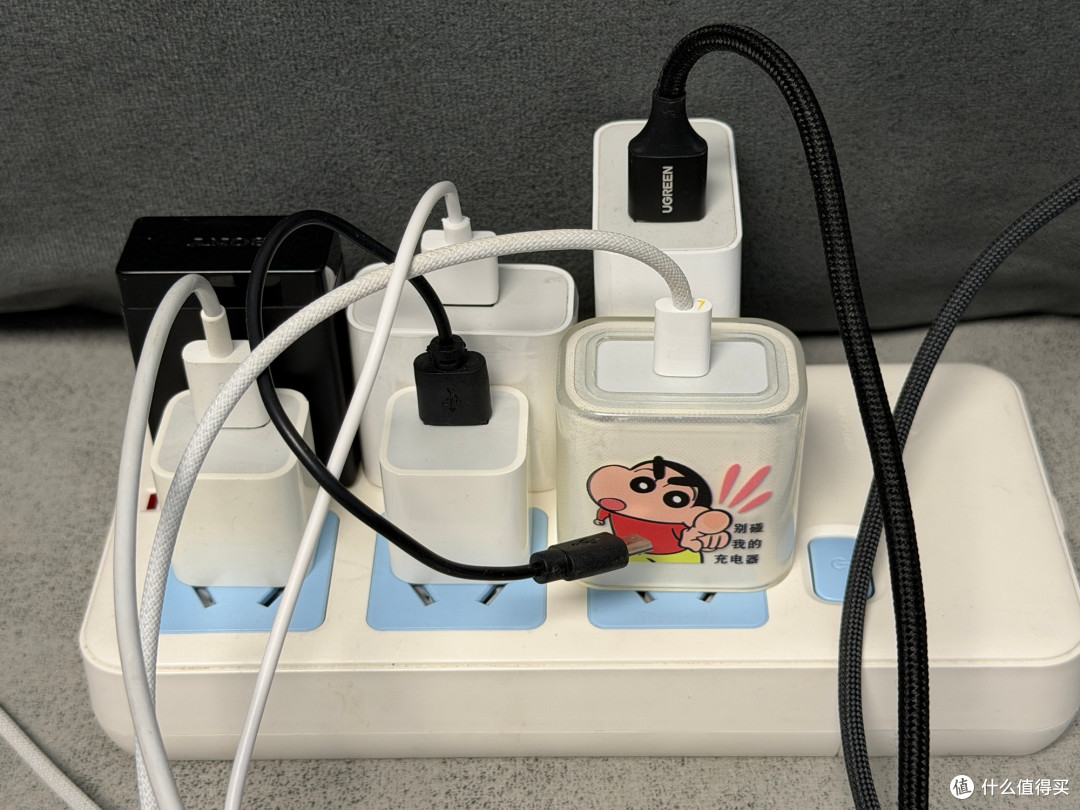 一个顶五个,绿联160W速显充,好用不贵
