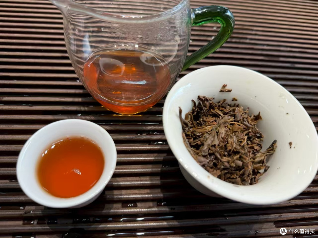 夏日饮老生普,温茶入喉,清润消夏