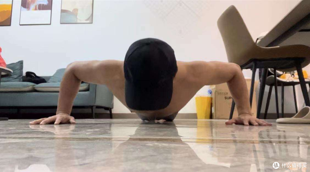 健身干货丨怎样让自己拥有“彭于晏”那样的身材？方法就是练肌肉