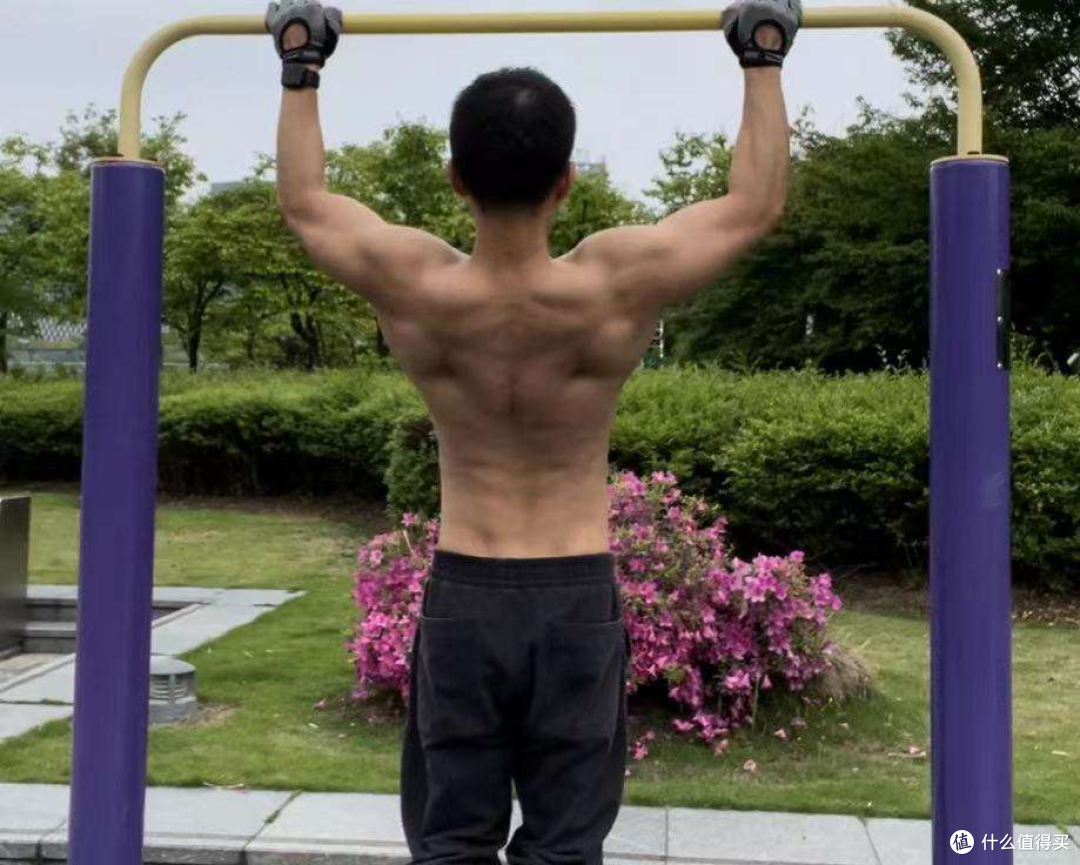 健身干货丨怎样让自己拥有“彭于晏”那样的身材？方法就是练肌肉