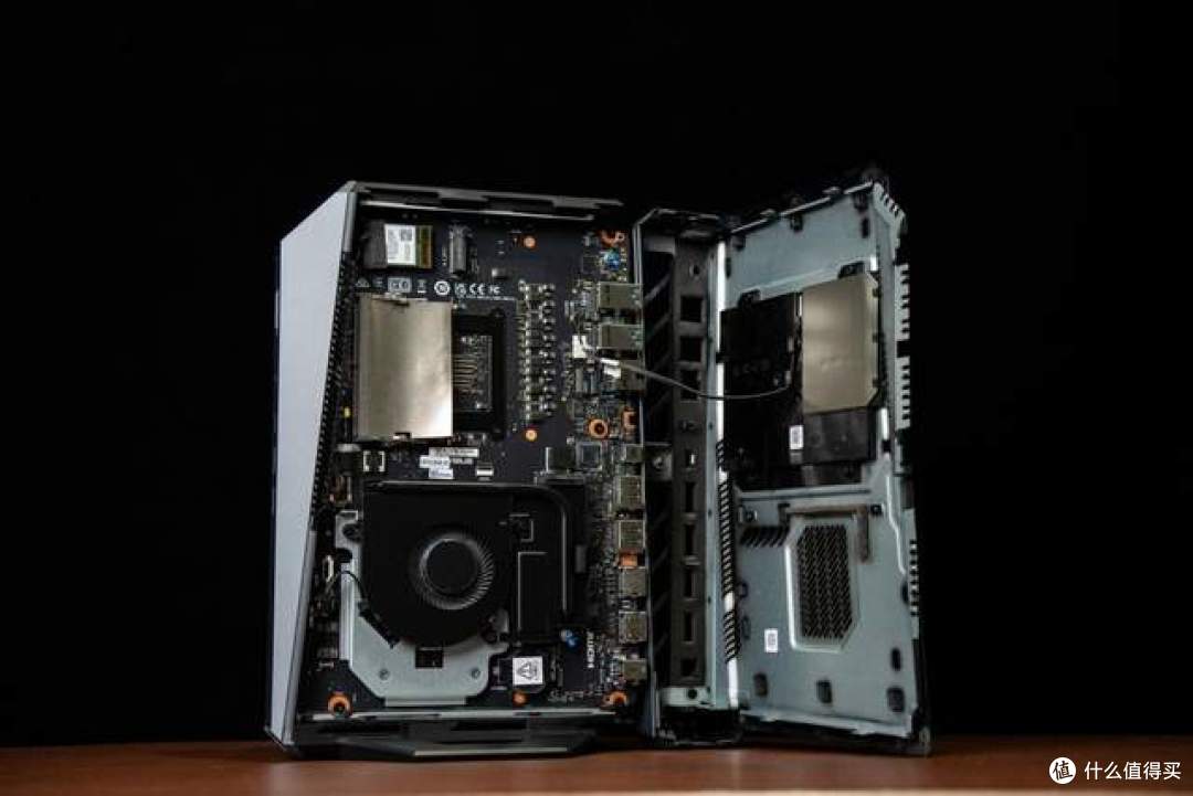 不足万元!性能之眼!- ROG 魔霸9 Mini 完全开箱手册