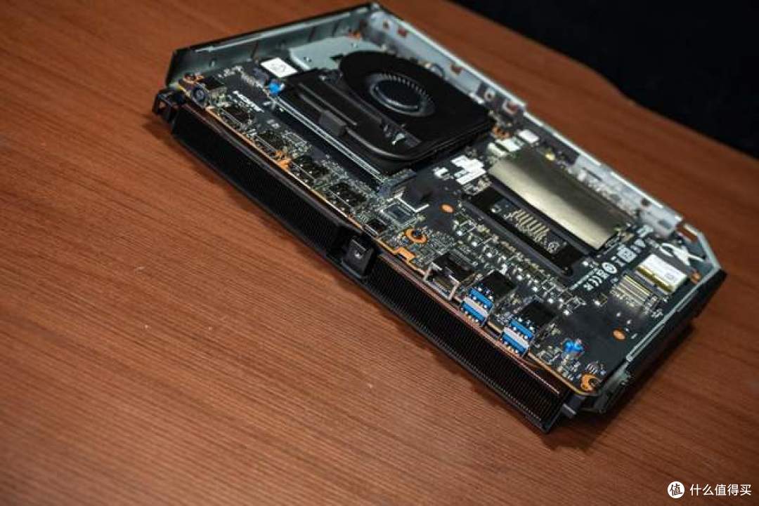不足万元!性能之眼!- ROG 魔霸9 Mini 完全开箱手册