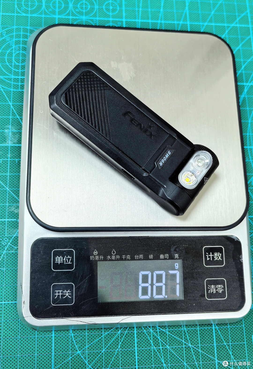 多面手EDC手电——菲尼克斯SW06R测评