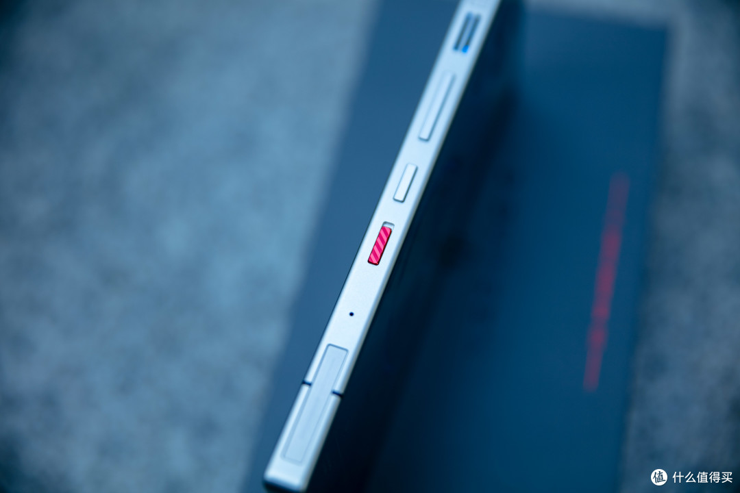 红魔11S Pro+ 体验:掌机级电竞神机,还能直连Steam玩3A