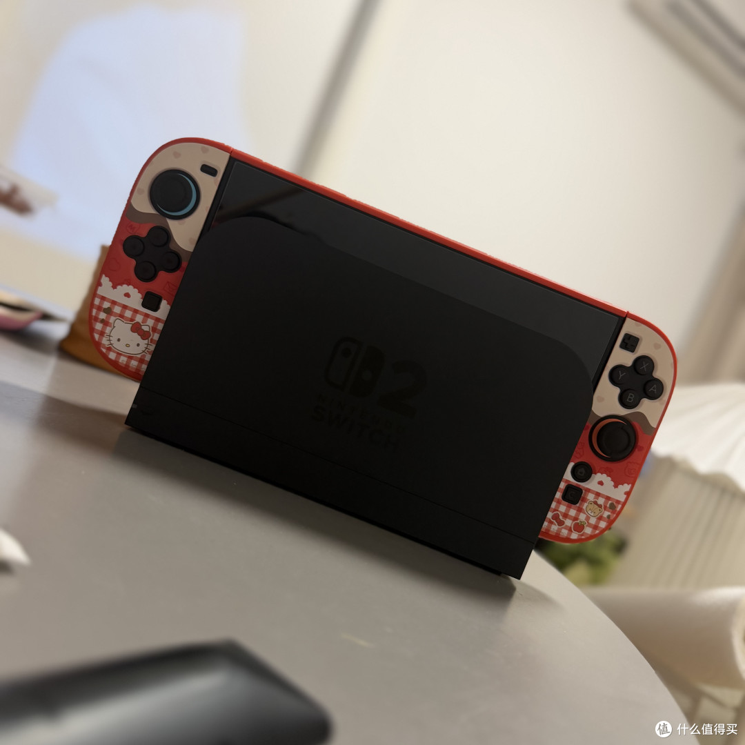 老玩家无奈妥协!Switch2临近涨价:提不起兴趣也得捏着鼻子买?