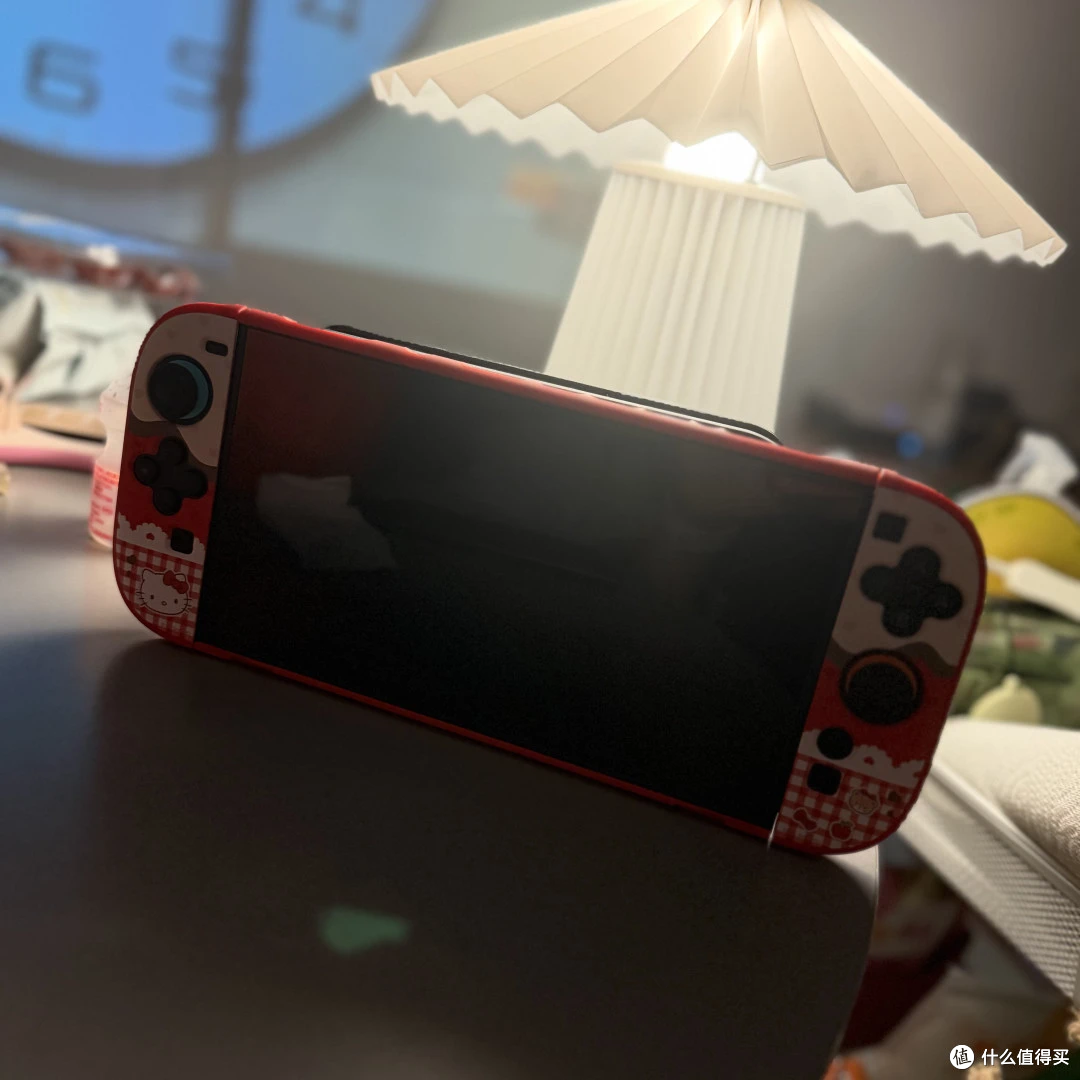 老玩家无奈妥协!Switch2临近涨价:提不起兴趣也得捏着鼻子买?