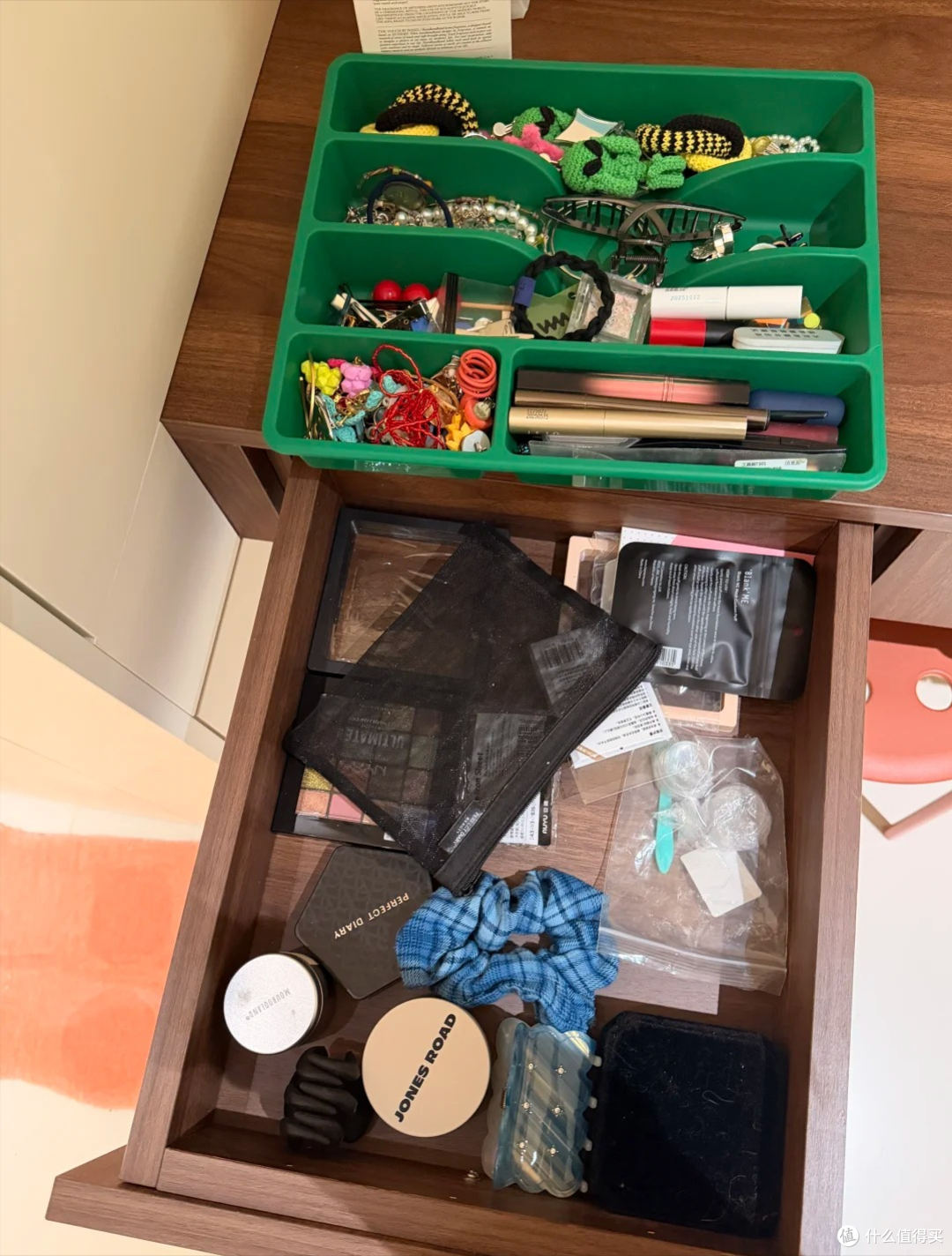 被网友家的死角收纳惊到了:原来,换个思路鸡肋空间这么能“装”