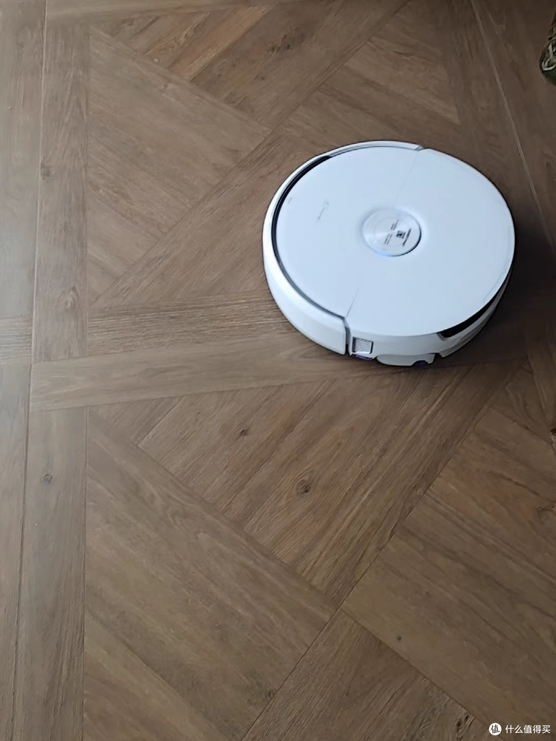 云鲸JX扫拖一体机清洁力解析