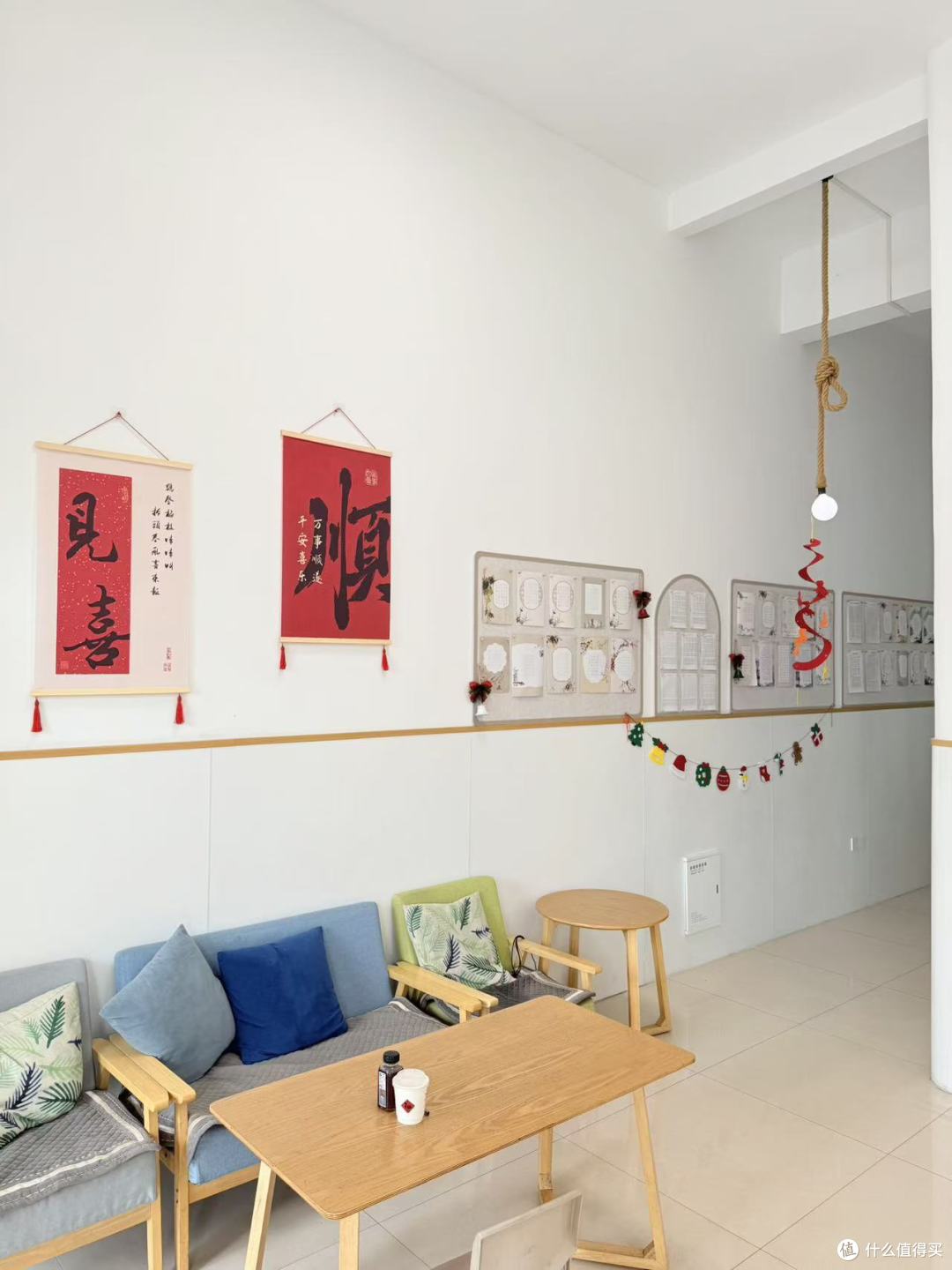 旁听书法班时比起作品墙，我更在意老师的反馈能否被我“带走用”