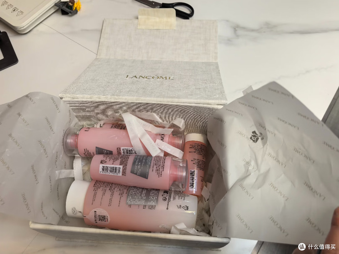 给女朋友挑护肤品，比我配电脑还难