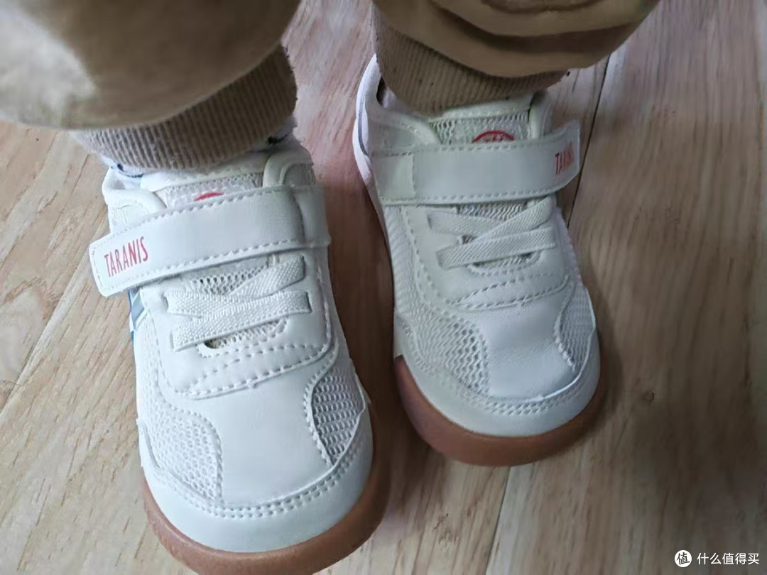 谁懂啊！泰兰尼斯这双面包学步鞋太适合夏天👟