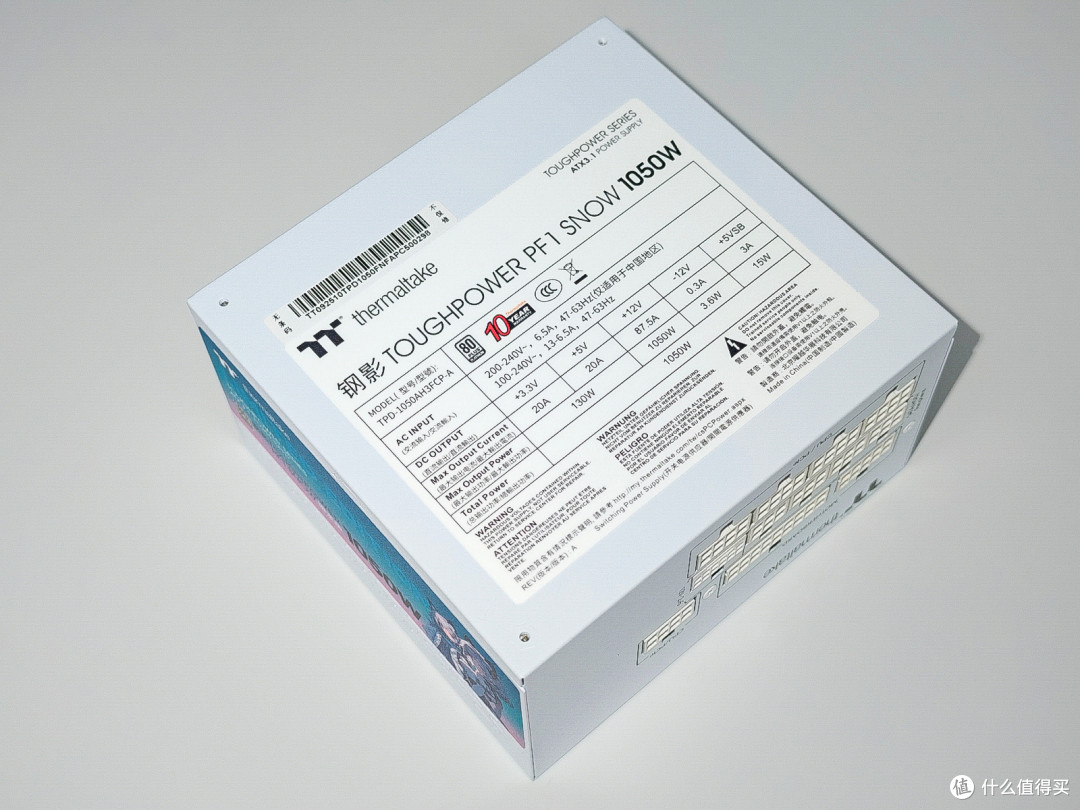 情怀与性能全都要!Tt复古机箱+6寸大屏水冷+白金牌电源装机实测