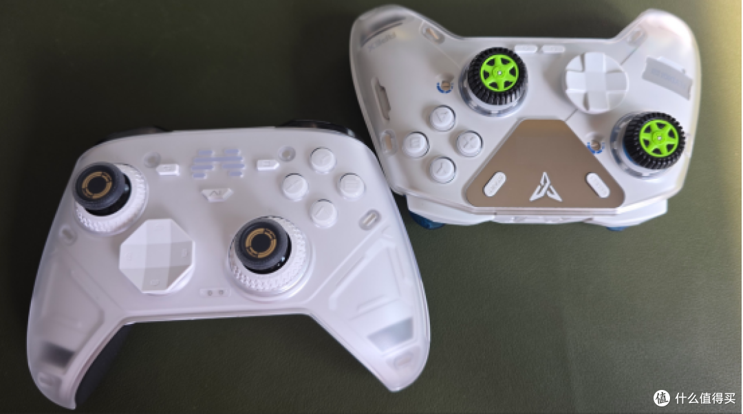 “无脑入”就是XBOX手柄最大谎言!2026年的XBOX手柄还值得买吗?